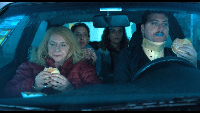 кадр из фильма Los domingos mueren más personas