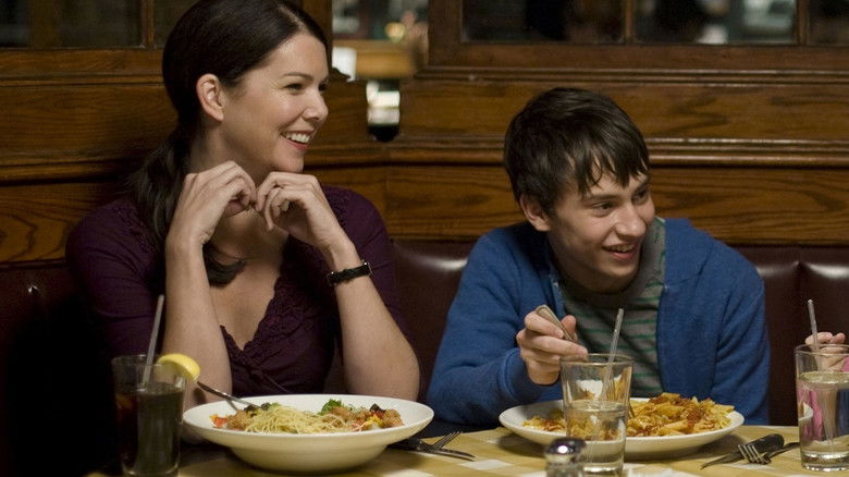 кадр из фильма Это очень забавная история