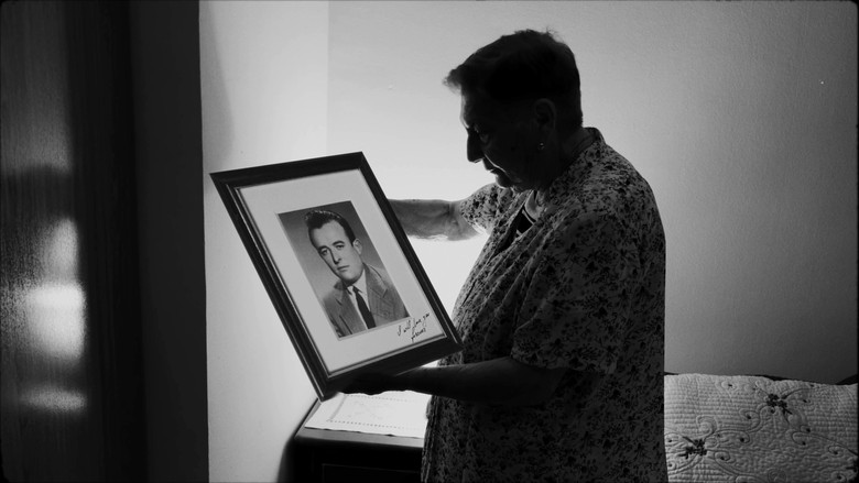 кадр из фильма La Anciana y la Eternidad