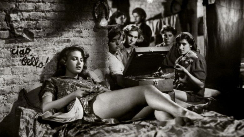 кадр из фильма Горький рис