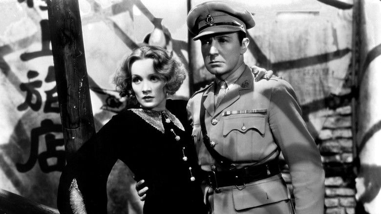 кадр из фильма Шанхайский экспресс