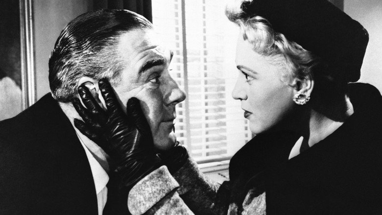 кадр из фильма «Кадиллак» из чистого золота