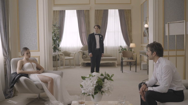 кадр из фильма LCV (Lütfen Cevap Veriniz)