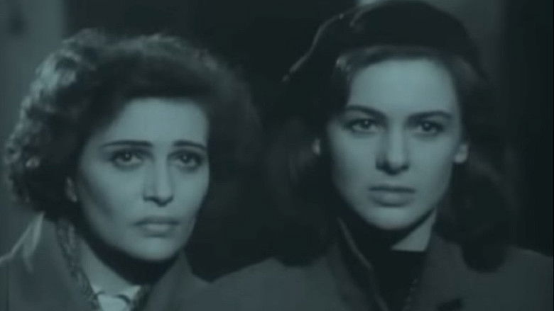 кадр из фильма Persiane chiuse