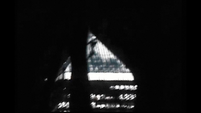 кадр из фильма Canary Loop