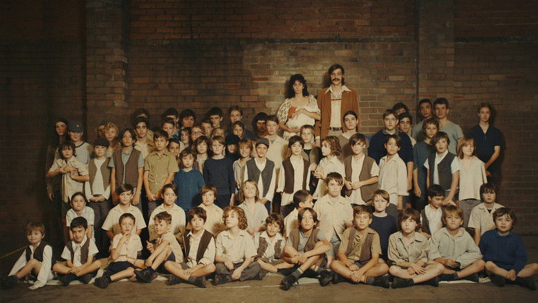 кадр из фильма The Record: World's Largest Family