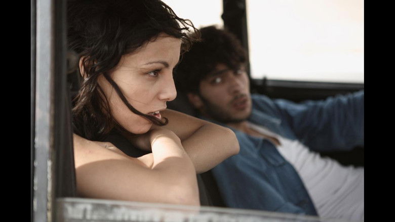 кадр из фильма Mascarades