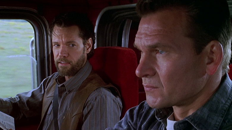 кадр из фильма Чёрный пёс