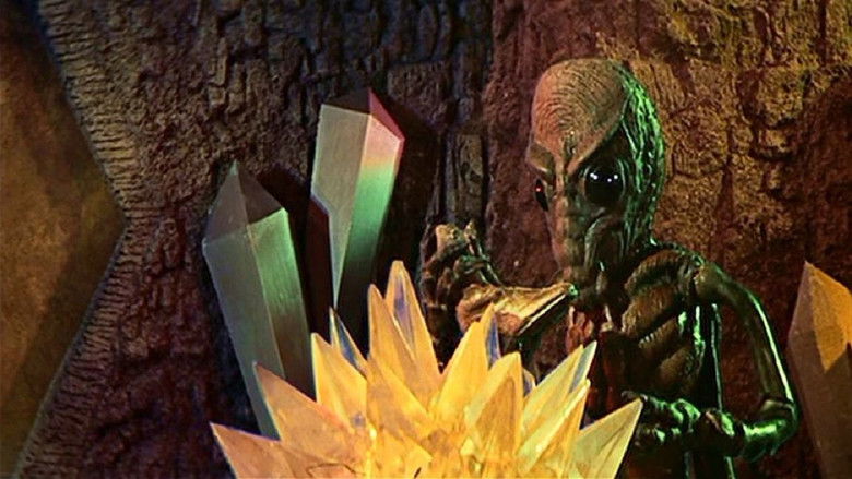 кадр из фильма Первые люди на Луне