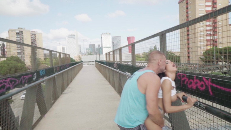 кадр из фильма Public squirting