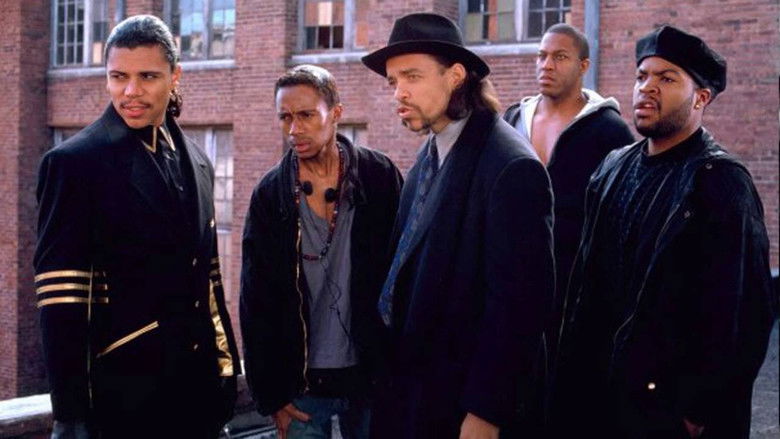 кадр из фильма Нарушение территории