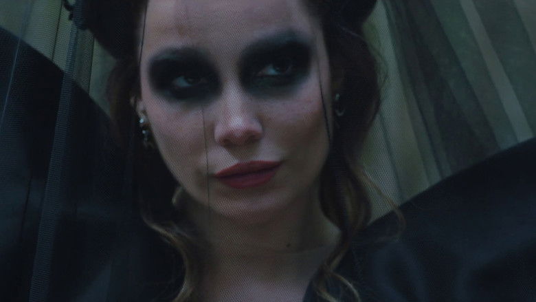 кадр из фильма Раз не дана любовь, я возьму власть