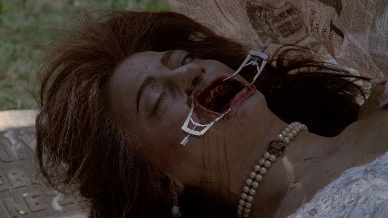 кадр из фильма Два злобных глаза