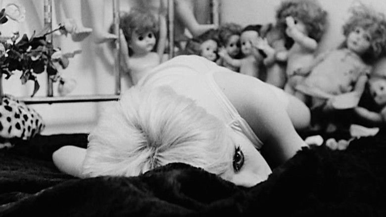 кадр из фильма Фандо и Лис