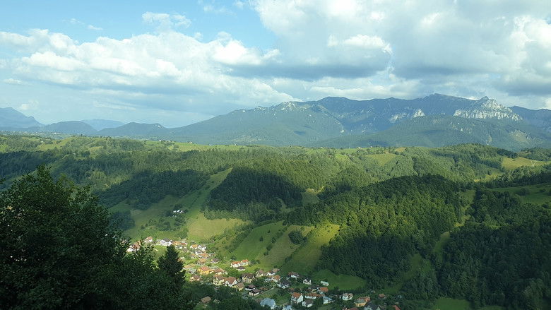 кадр из фильма J'irai mourir dans les Carpates