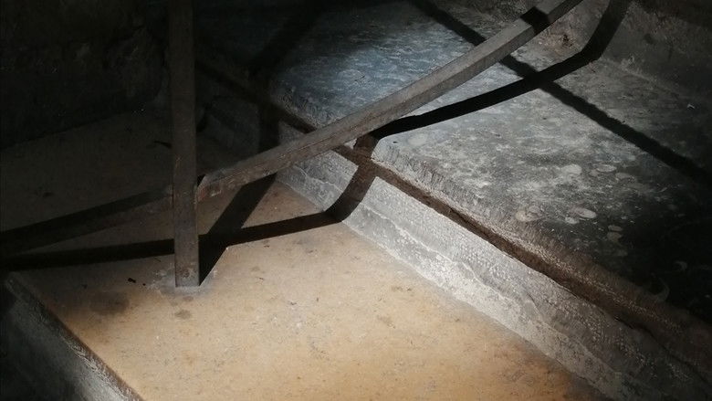 кадр из фильма Chaînes Dorées