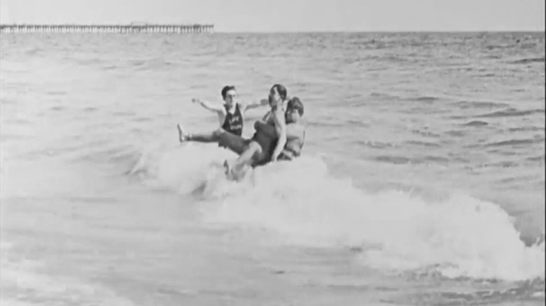 кадр из фильма By the Sad Sea Waves