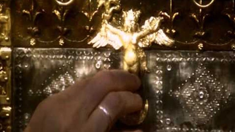 кадр из фильма Revelation