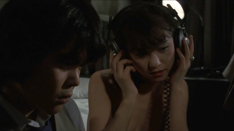 кадр из фильма 黒い下着の女