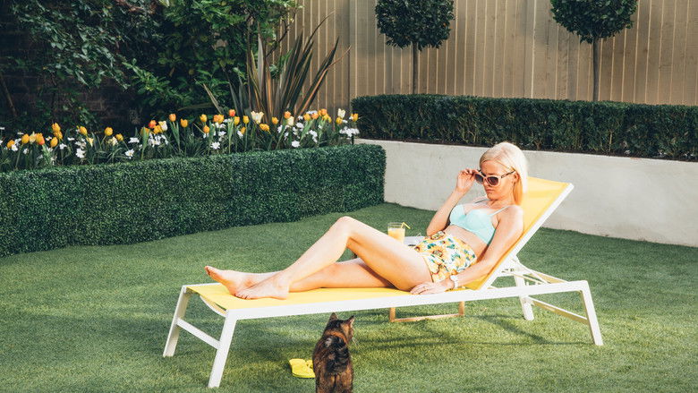 кадр из фильма Этажом ниже