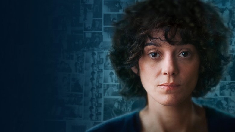 кадр из фильма Маленькая девочка в голубом