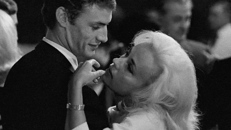 кадр из фильма Залив ангелов