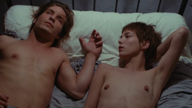 кадр из фильма Я тебя люблю, я тоже не люблю