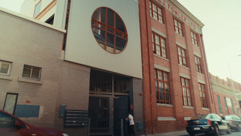 кадр из фильма BLUNT