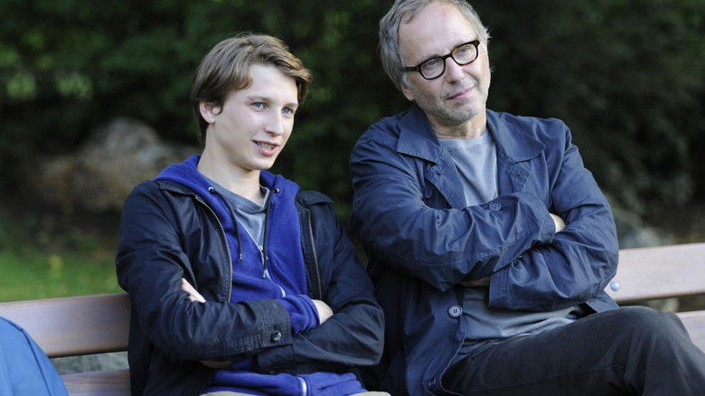 кадр из фильма В доме