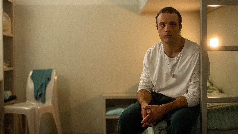 кадр из фильма Внутри