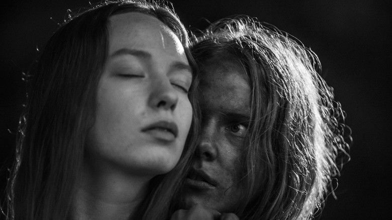 кадр из фильма Ноябрь