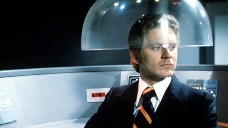 кадр из фильма The Questor Tapes