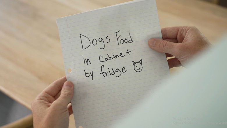 кадр из фильма Strange Man Caught on Doorbell