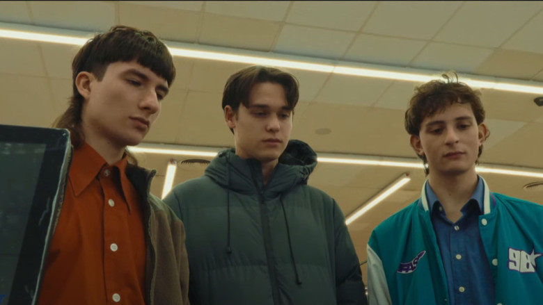 кадр из фильма 9x3