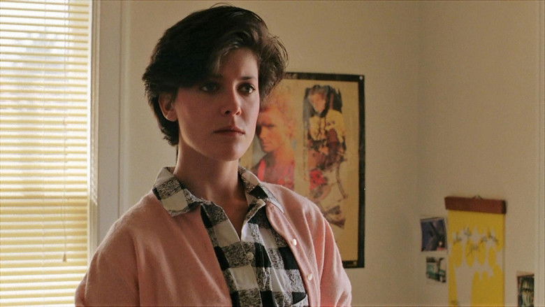 кадр из фильма Резня в женской общаге