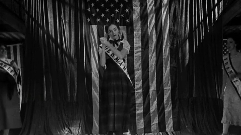 кадр из фильма Miss Ellis Island