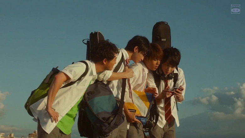 кадр из фильма Маленькая песня о любви