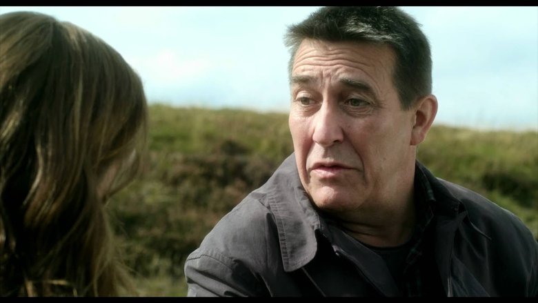 кадр из фильма The Shore