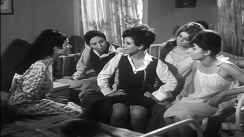 кадр из фильма التلميذة والأستاذ