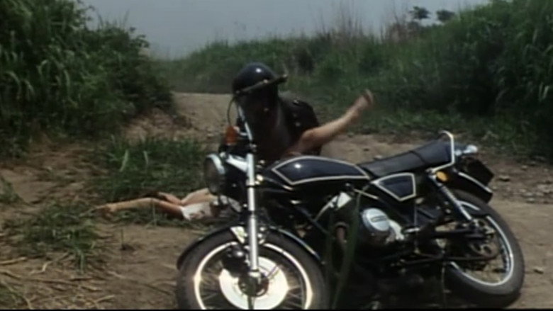 кадр из фильма 女高生 天使のはらわた