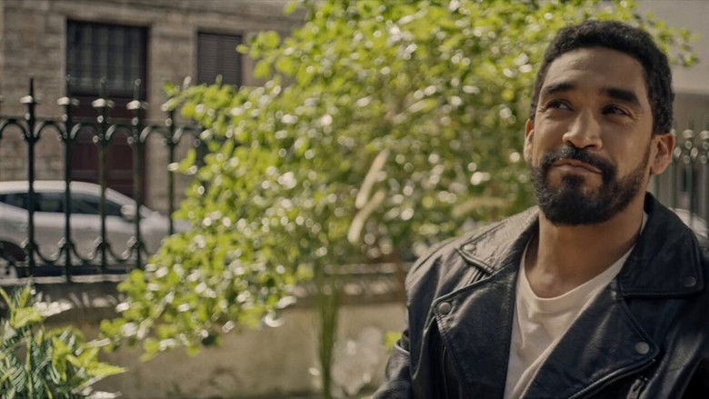 кадр из фильма The Umbrella Men