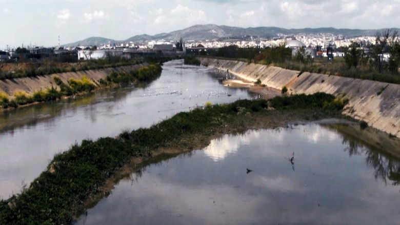 кадр из фильма γέννημα θρέμμα Δεντροπόταμος