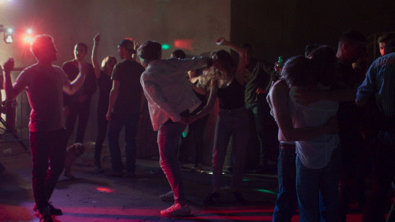 кадр из фильма Кометы: Лето на Корсике