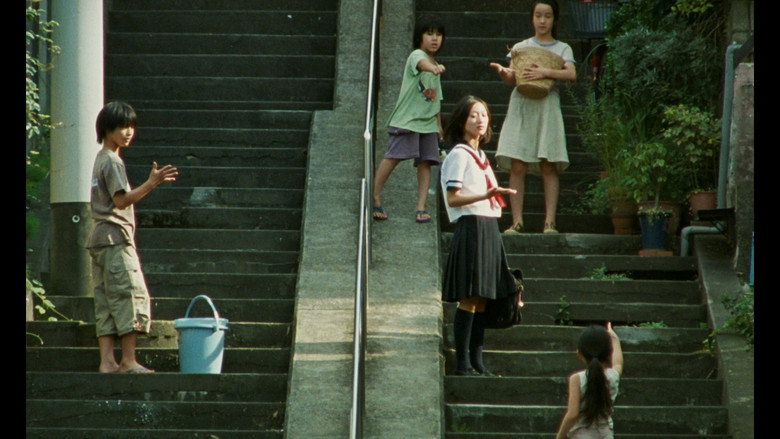 кадр из фильма Никто не узнает