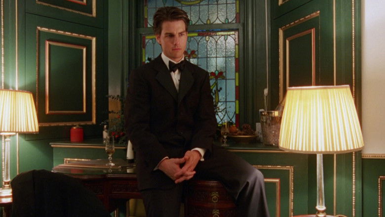 кадр из фильма С широко закрытыми глазами