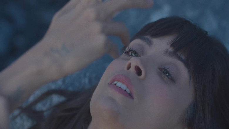 кадр из фильма PELE