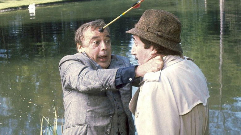 кадр из фильма Розовая пантера наносит ответный удар