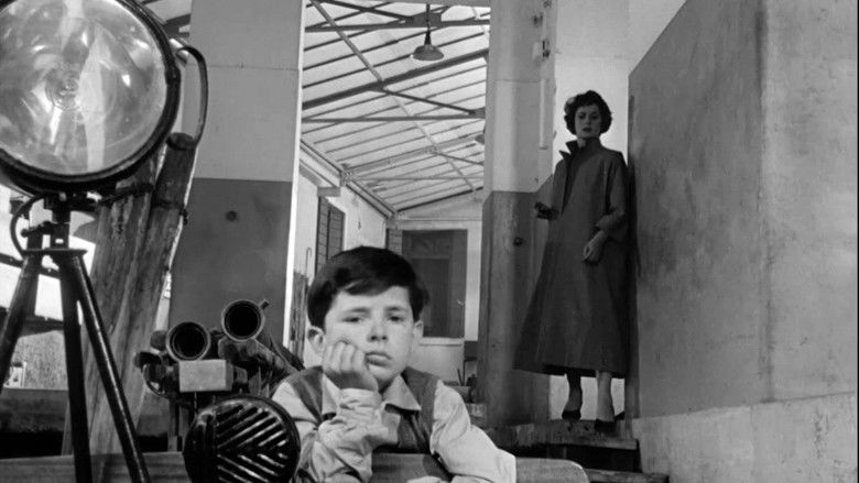 кадр из фильма Рука незнакомца