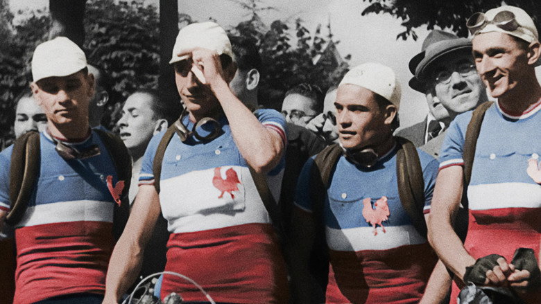 кадр из фильма Le Tour de France, une passion française
