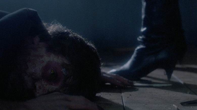 кадр из фильма Резня на «Скале»